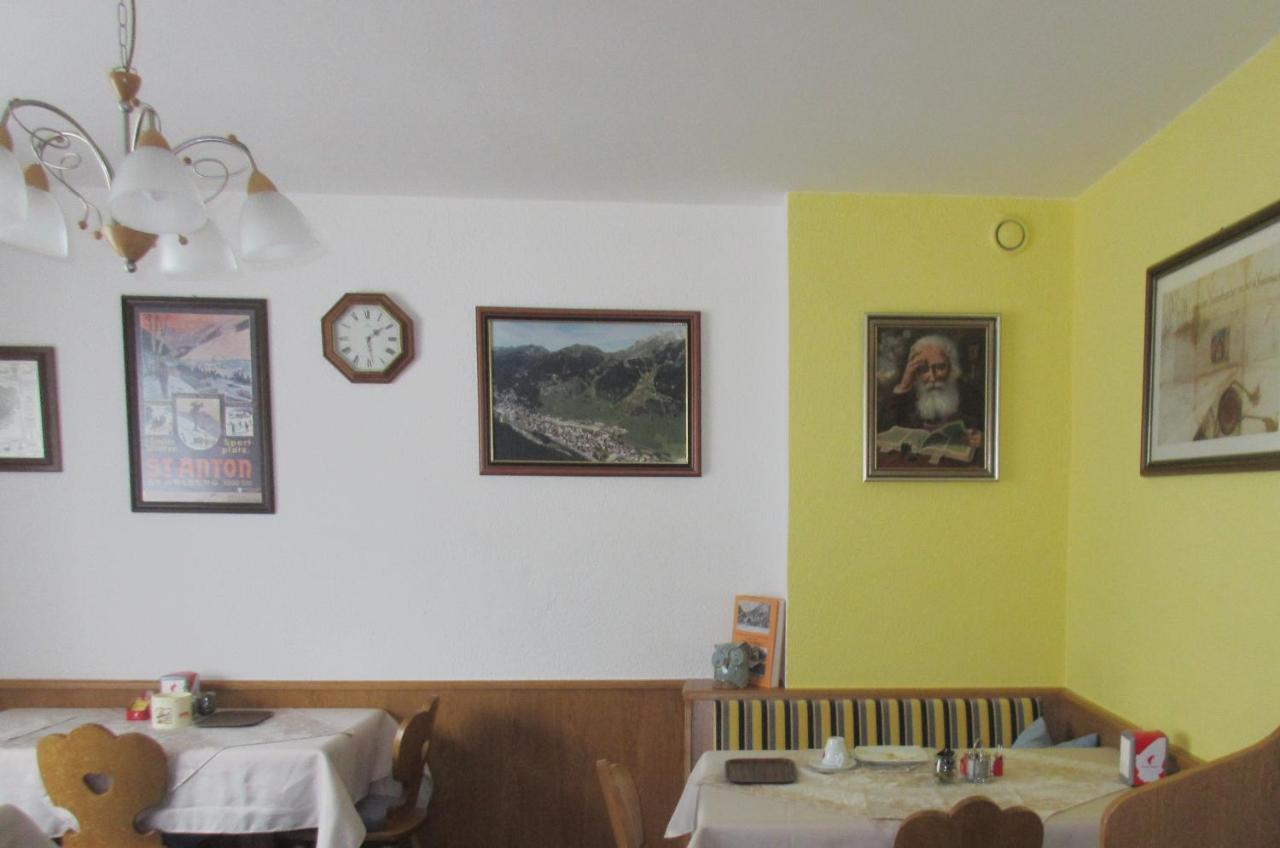 Haus Fallesin ซังคท์อันทอนอัมอาร์ลแบร์ก ภายนอก รูปภาพ